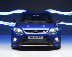  Ford Focus:   !