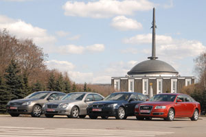 Audi A6 3,2 Quattro, BMW 530 xi, Mercedes E350 4matic  Infiniti M35x
